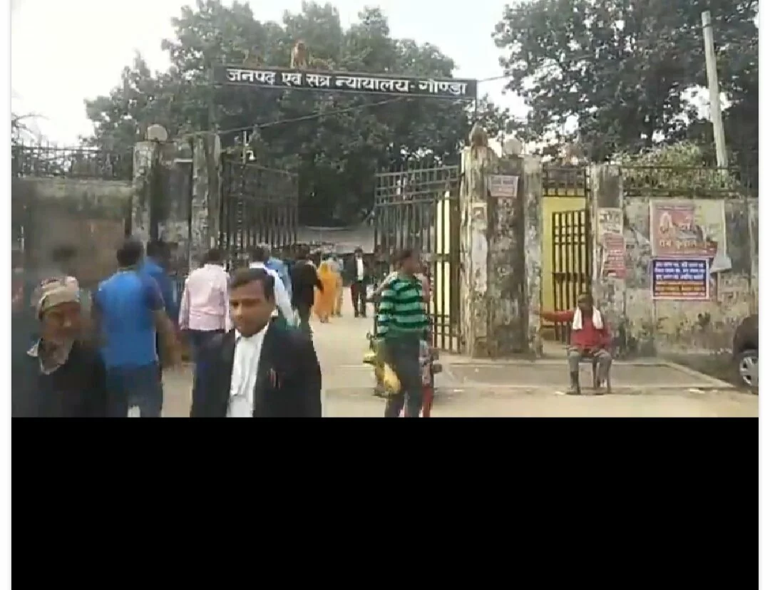 Photo of गोंडा: लोक अदालत में लंबित वादों के त्वरित निपटारे से वाद कार्यों को मिली राहत