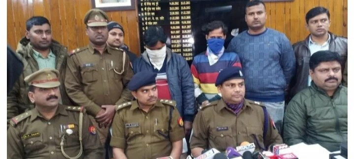 Photo of लखनऊ फर्जी तरीके से नोट छापने वाले 02 जालसाज पुलिस ने किये गिरफ्तार.